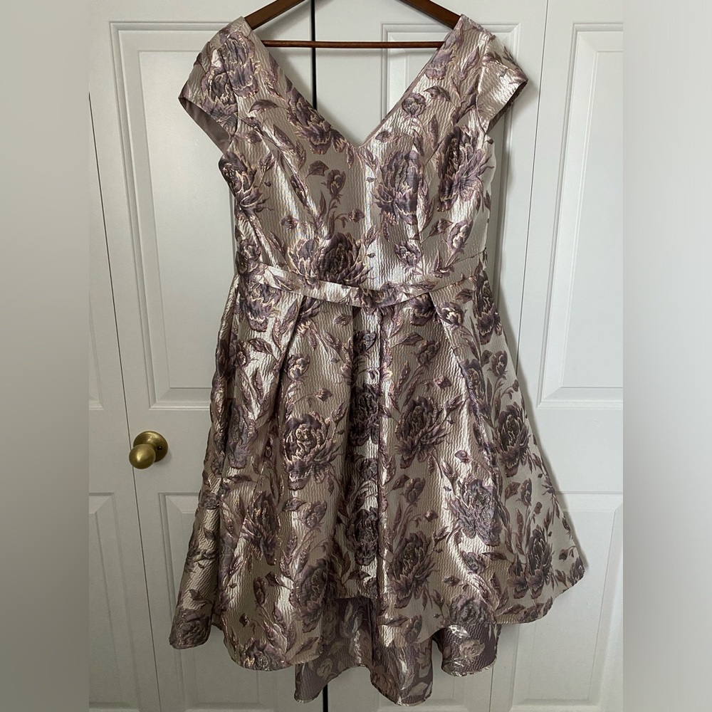 Oleg Cassini Dress in Mauve and Gold Metallic